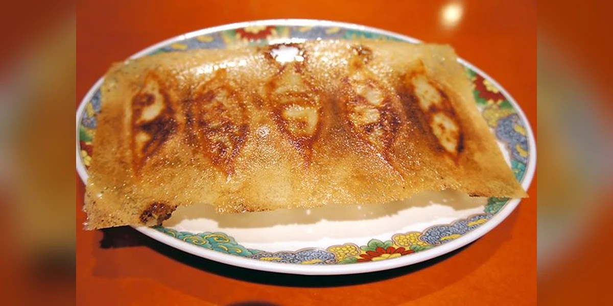 蒲田の羽根つき餃子