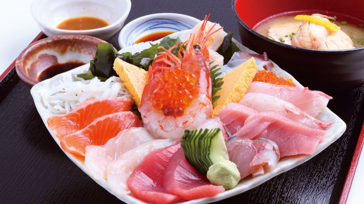 長谷川水産の海鮮丼
